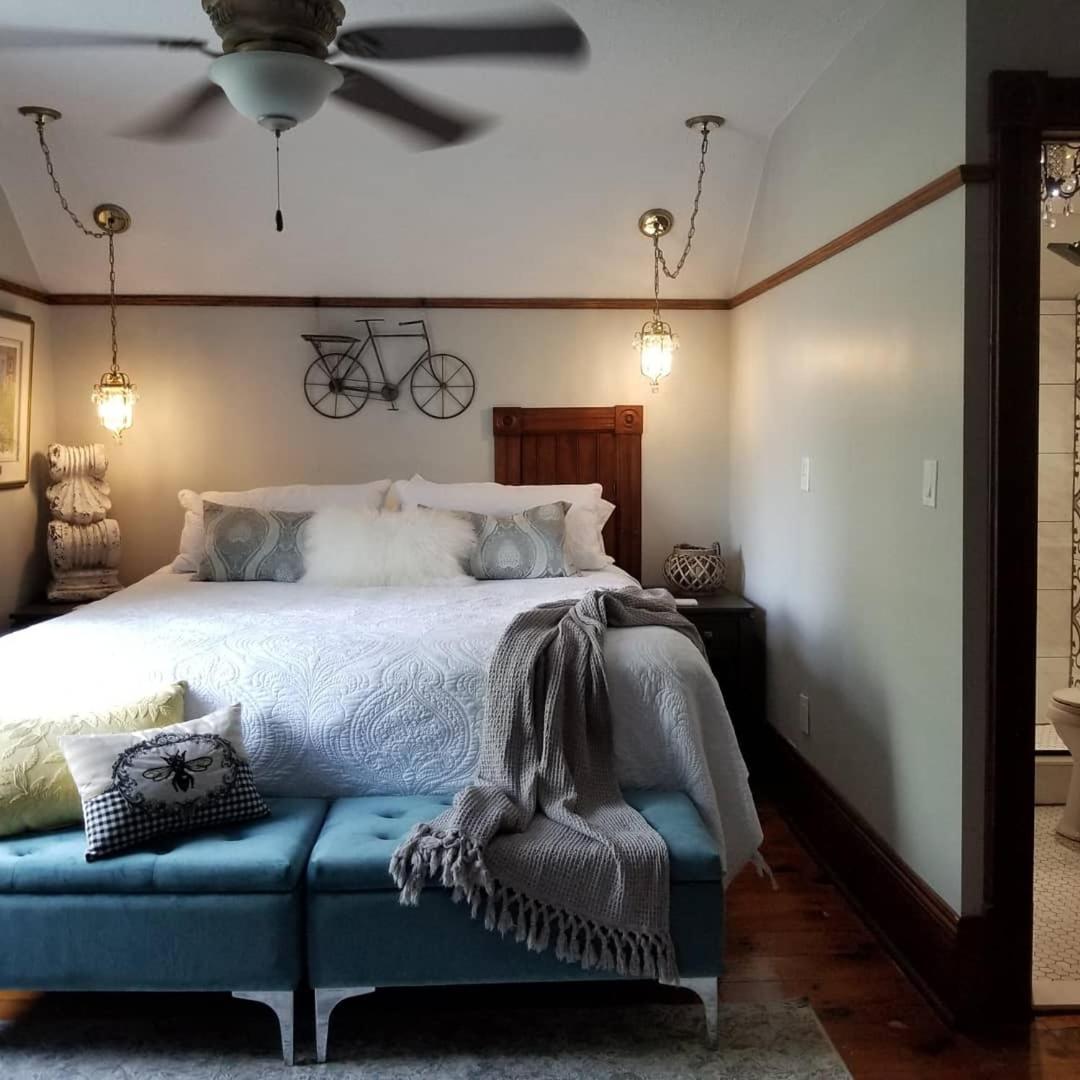 The Walnut Grove Bnb Harrow Bilik gambar